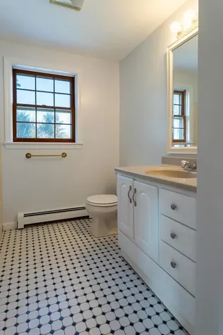 4 Pheasant Court York ME 03909