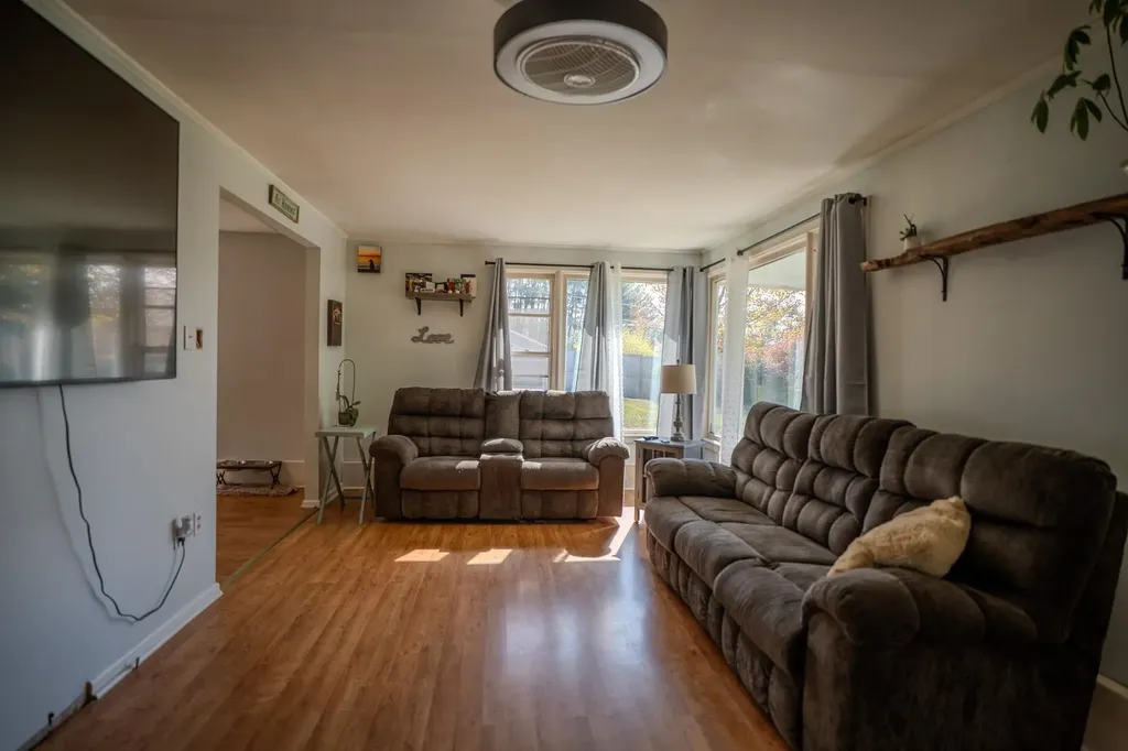 96 Stetson Terrace St. Johnsbury VT 05819