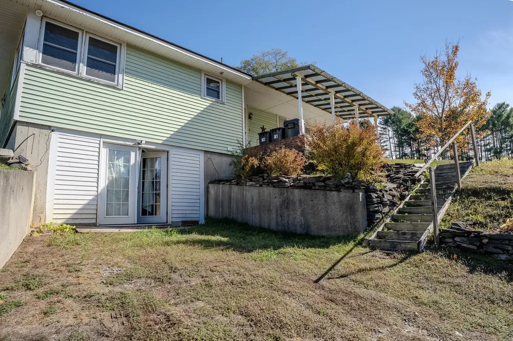 96 Stetson Terrace St. Johnsbury VT 05819