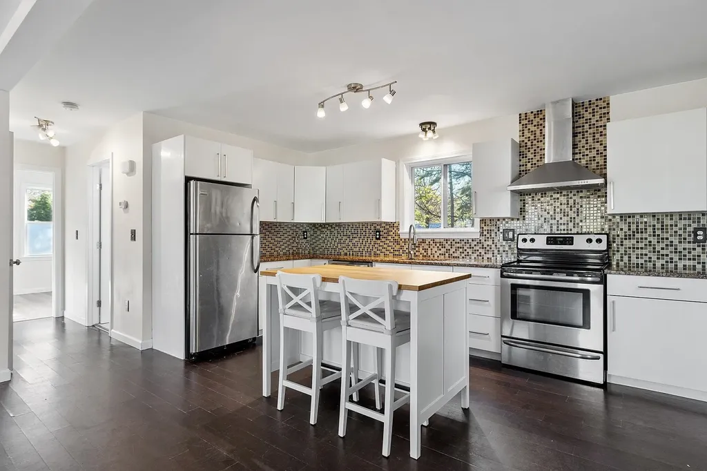 4 Morris Street Peterborough NH 03458