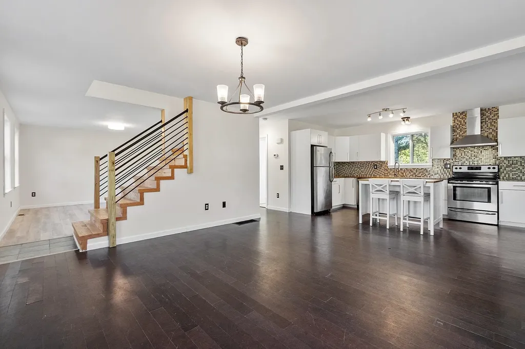 4 Morris Street Peterborough NH 03458