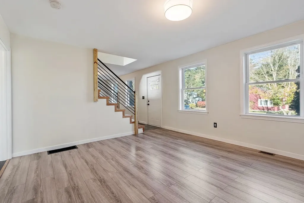 4 Morris Street Peterborough NH 03458