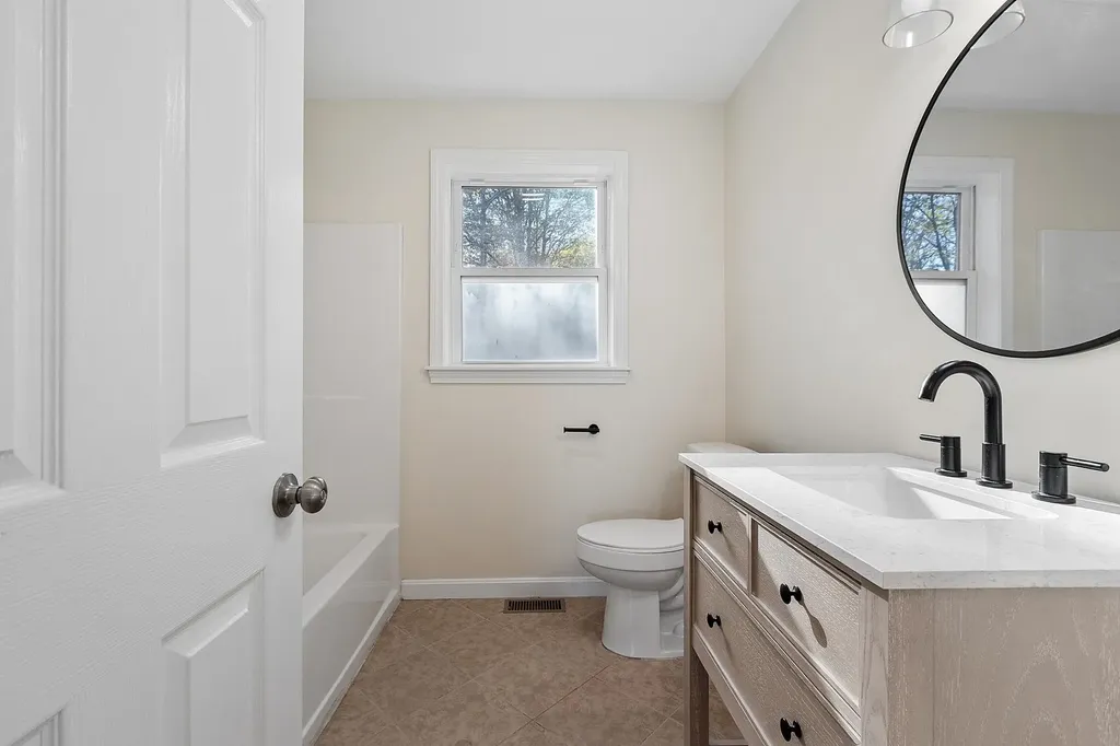 4 Morris Street Peterborough NH 03458