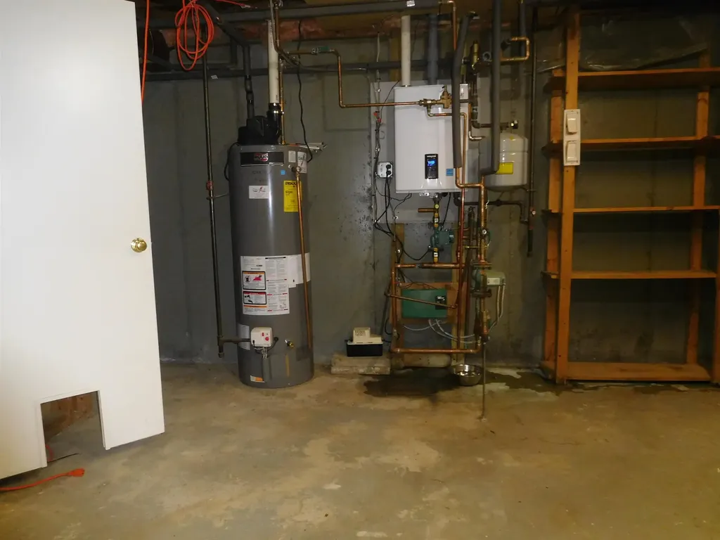 169 Fieldstone Drive Londonderry NH 03053