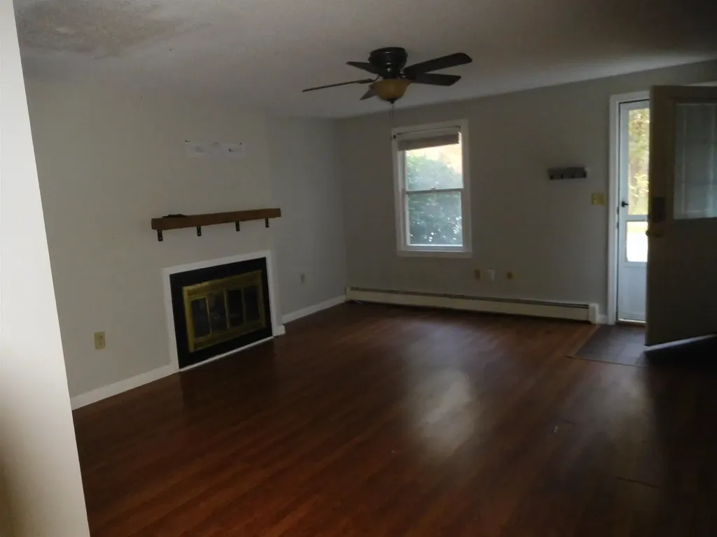 169 Fieldstone Drive Londonderry NH 03053