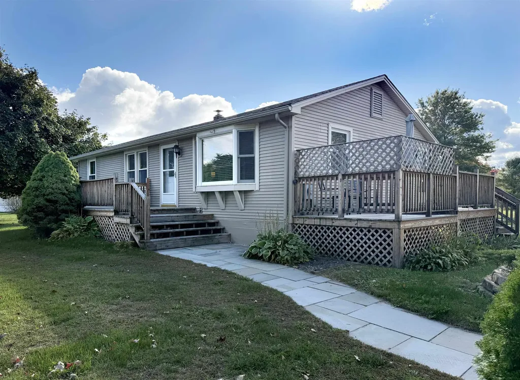 501 Quaker Street Ferrisburgh VT 05473