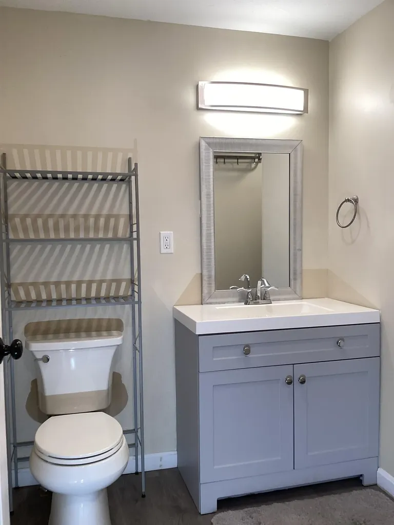 14 Foster Keene NH 03431