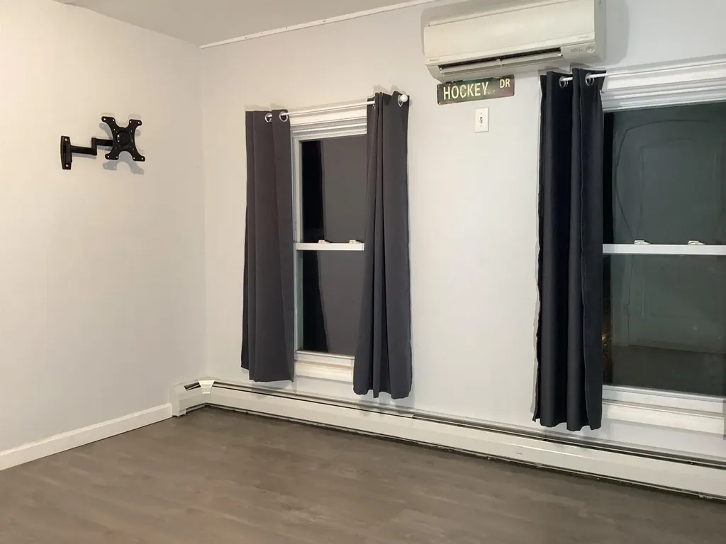 14 Foster Keene NH 03431