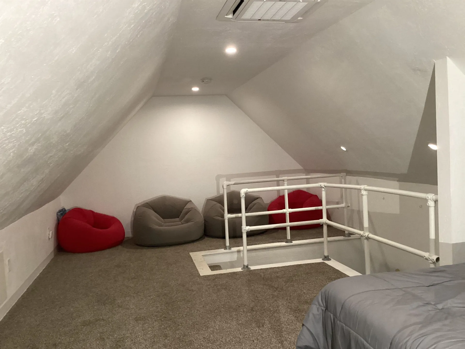 14 Foster Keene NH 03431