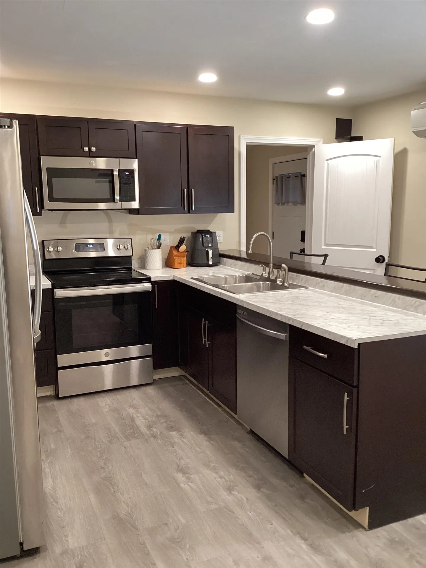 14 Foster Keene NH 03431