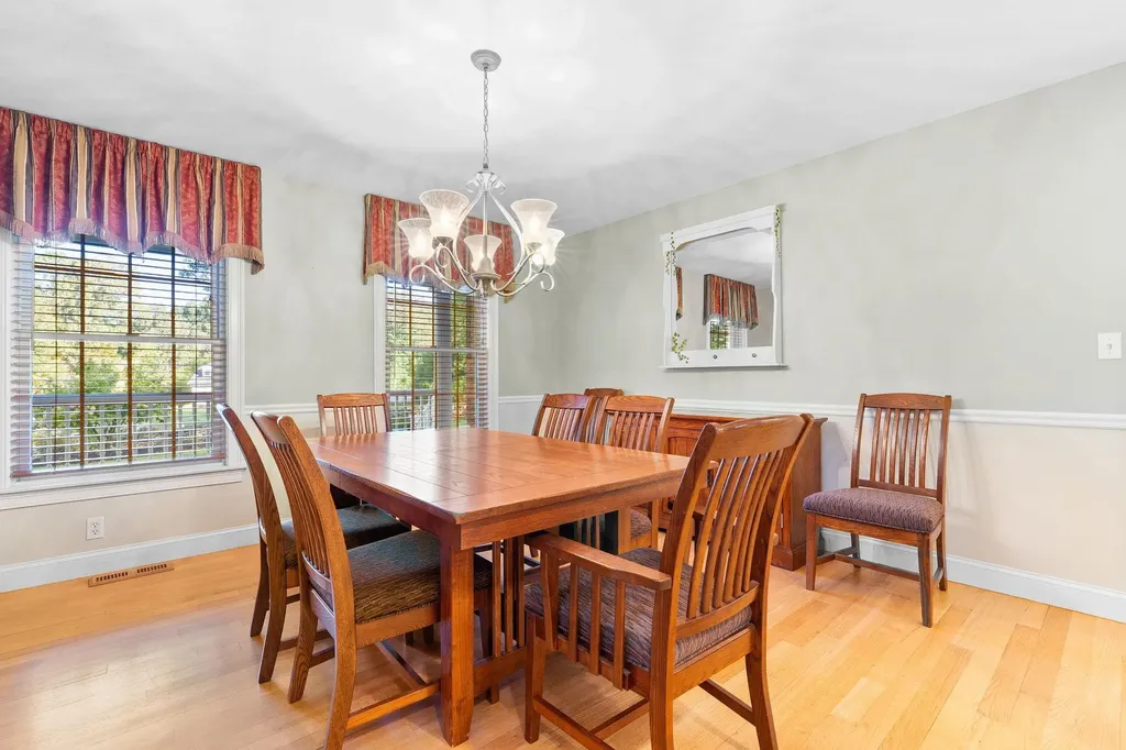 17 Welch Road Londonderry NH 03053