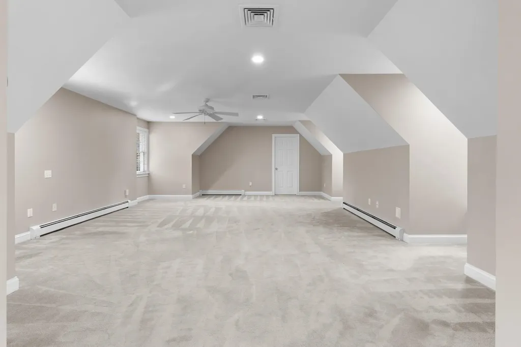 17 Welch Road Londonderry NH 03053