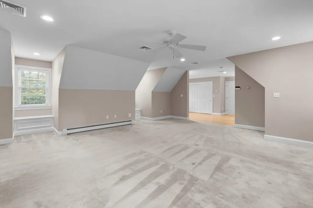 17 Welch Road Londonderry NH 03053