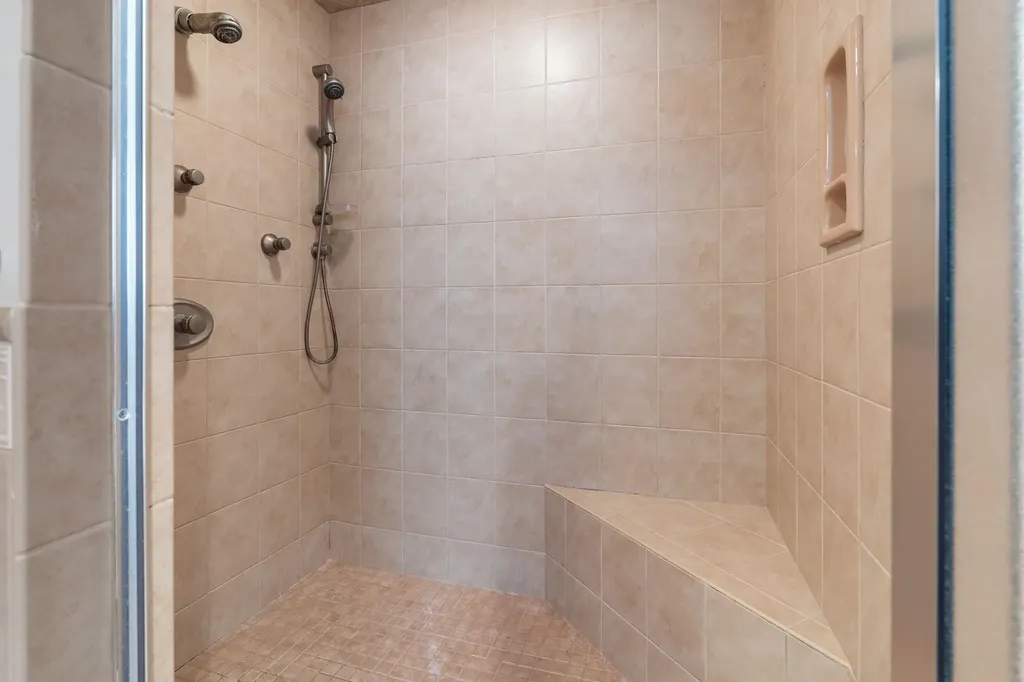 17 Welch Road Londonderry NH 03053