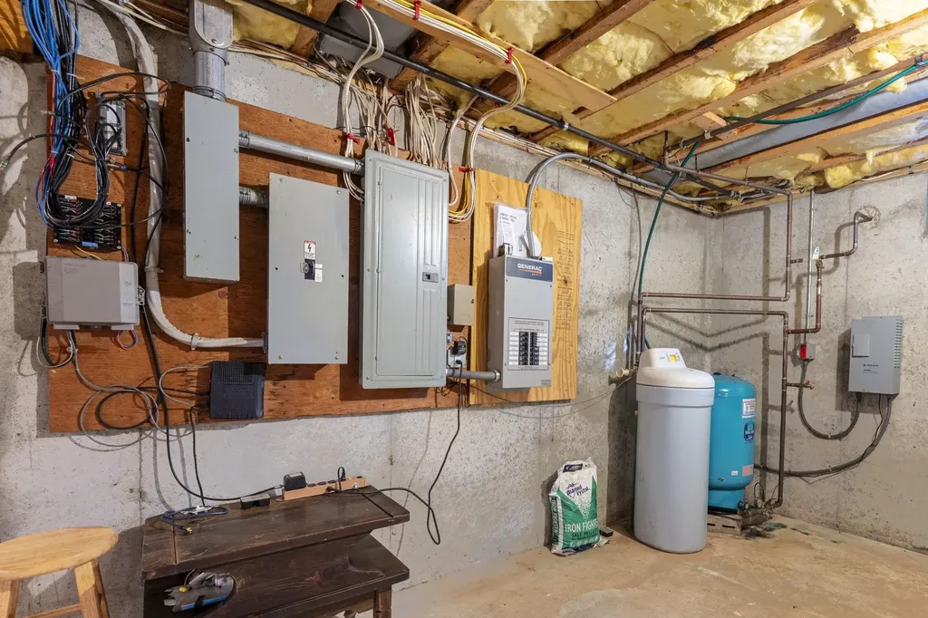 17 Welch Road Londonderry NH 03053