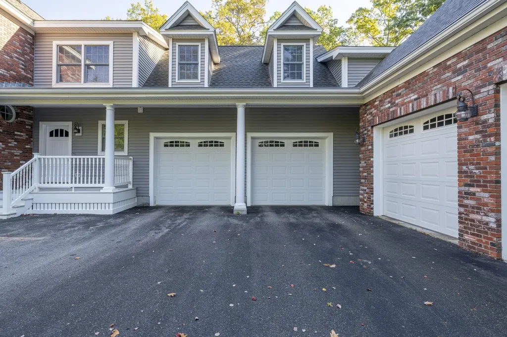 17 Welch Road Londonderry NH 03053