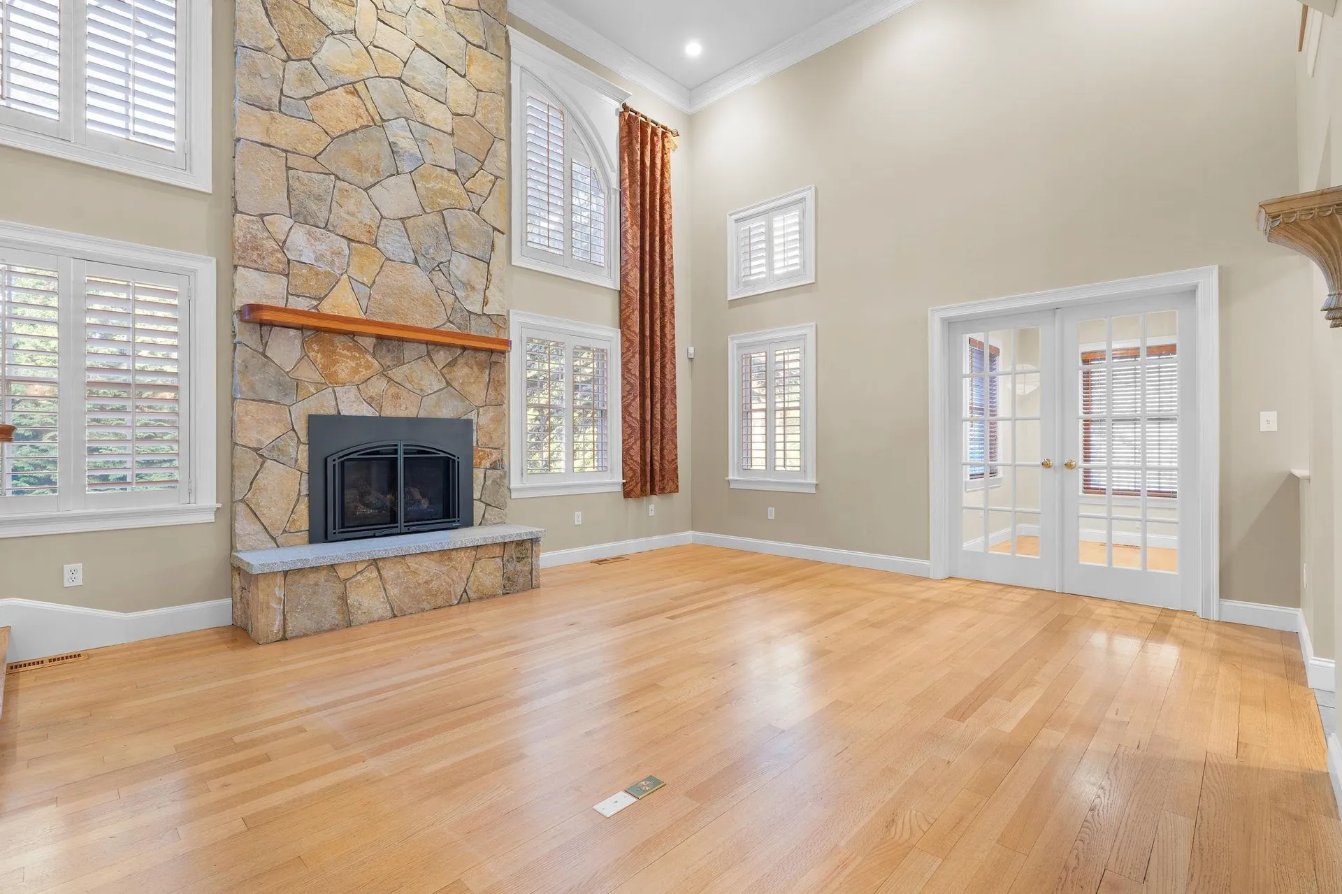 17 Welch Road Londonderry NH 03053