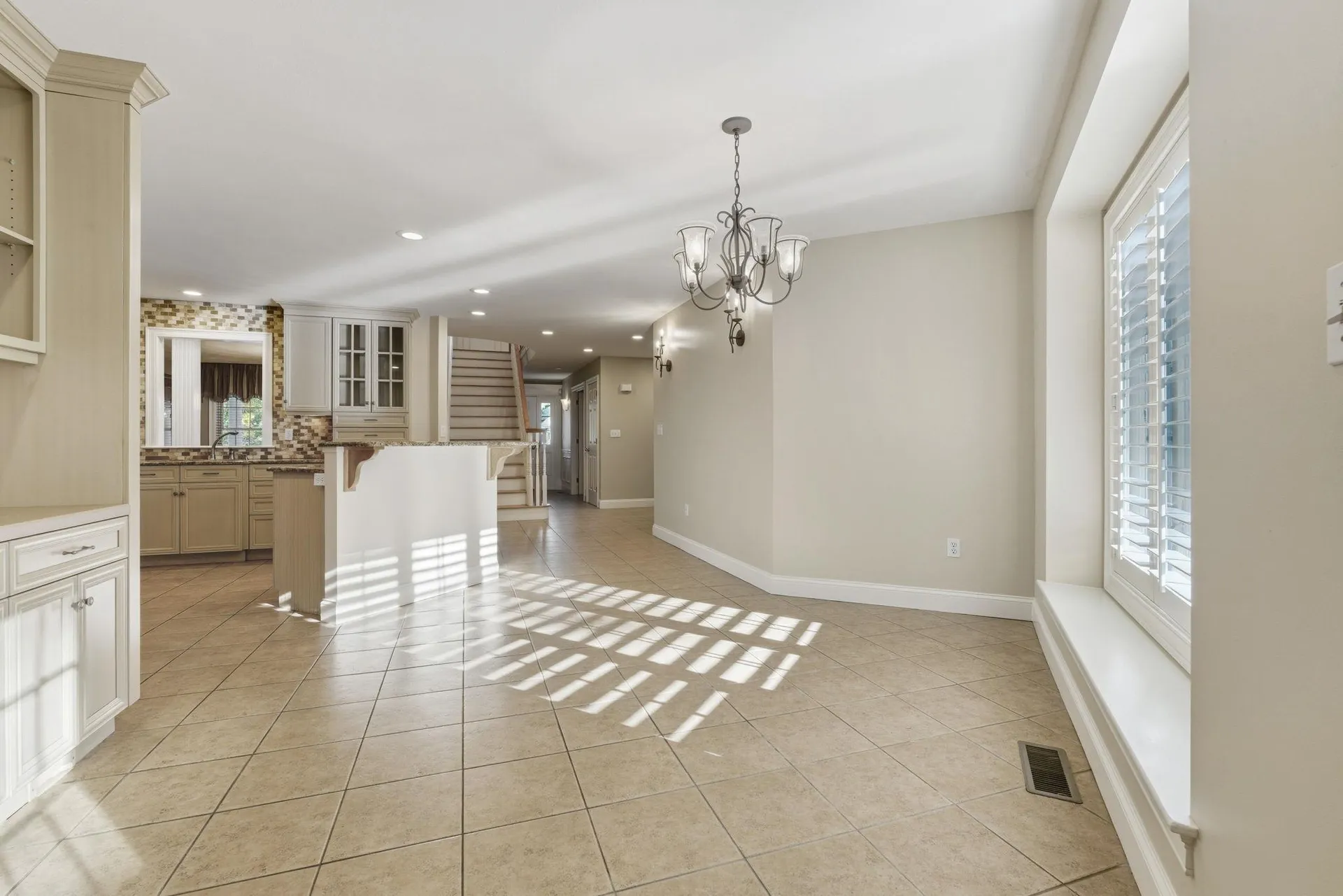 17 Welch Road Londonderry NH 03053