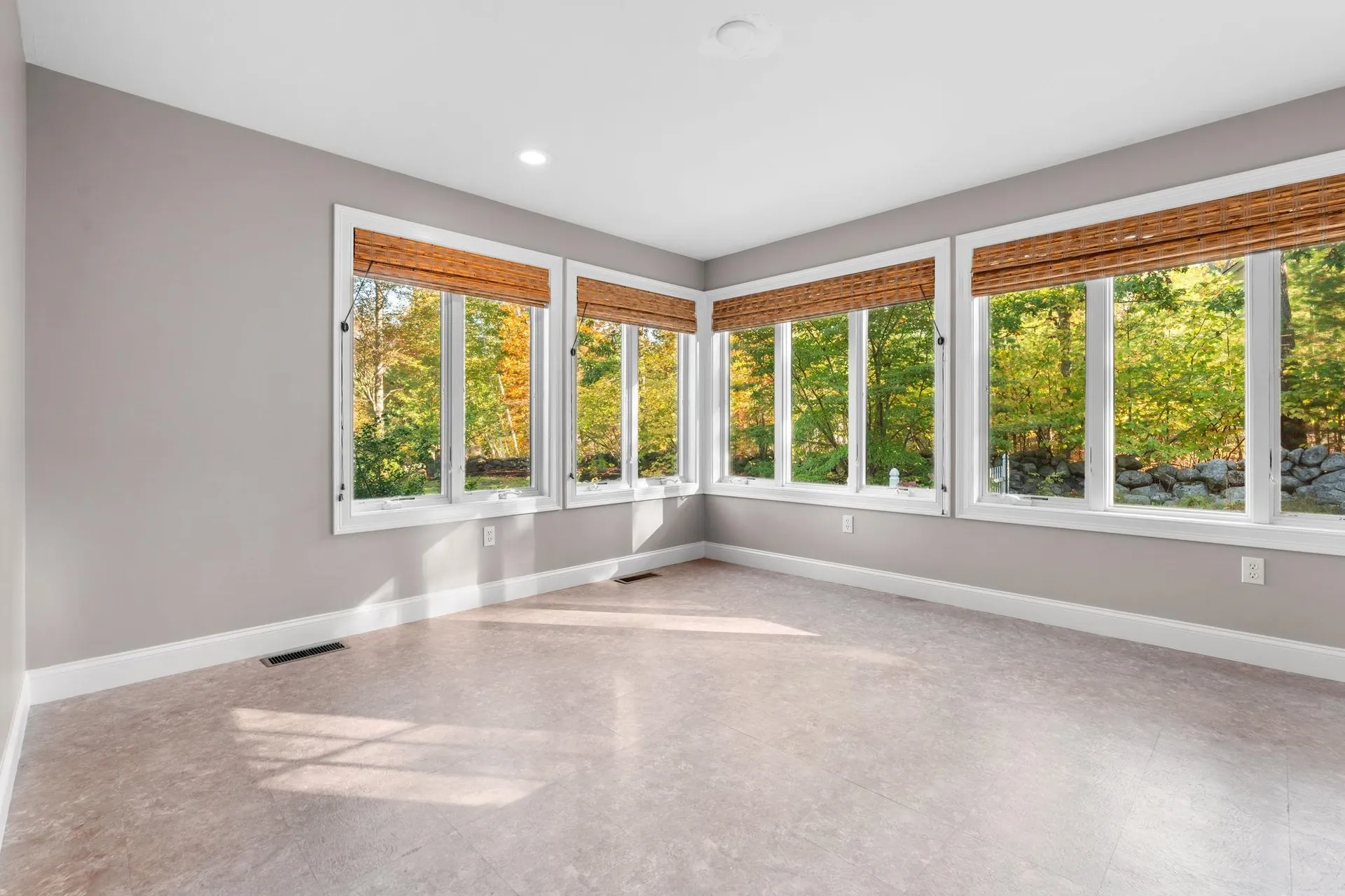 17 Welch Road Londonderry NH 03053