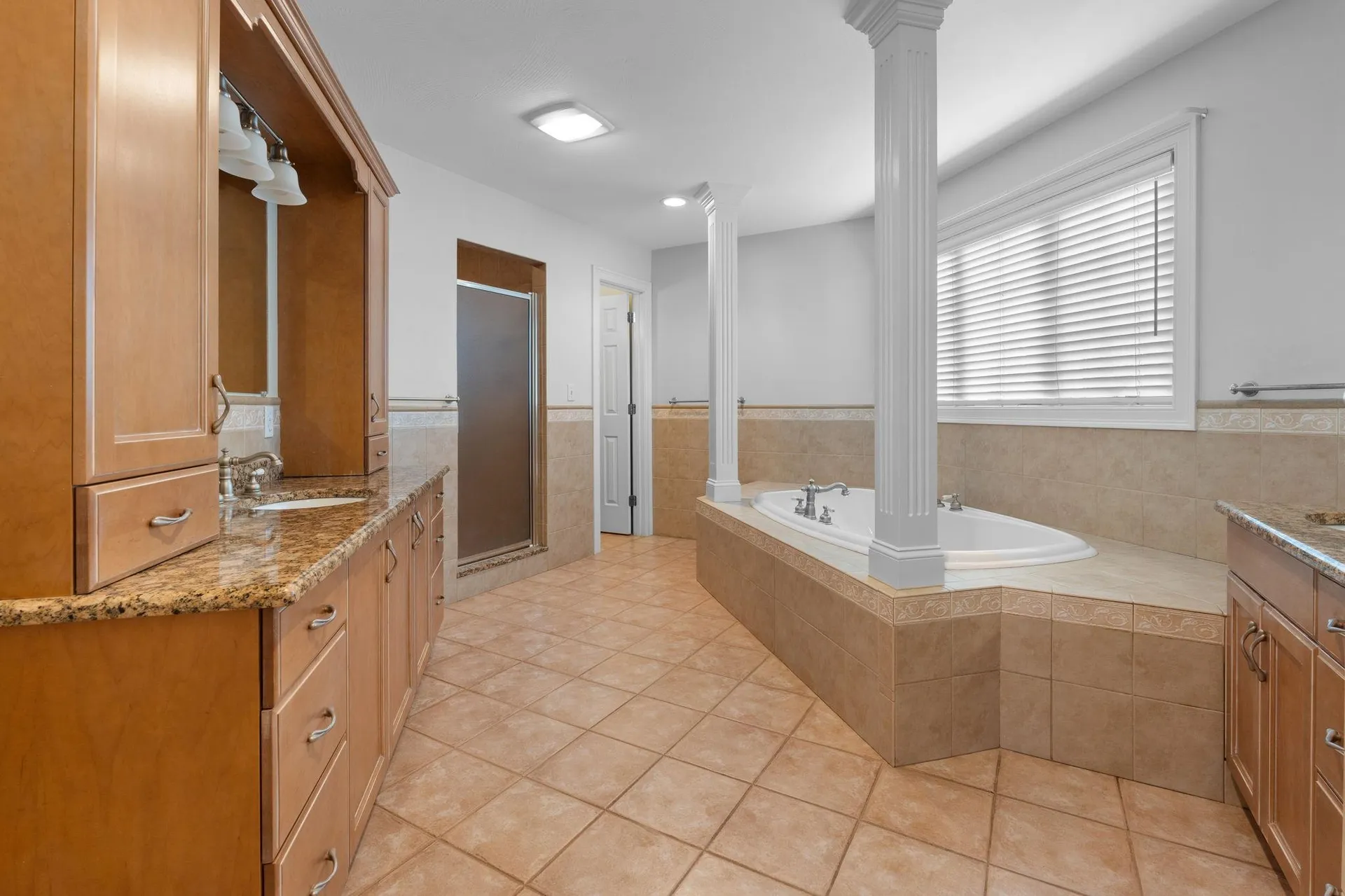 17 Welch Road Londonderry NH 03053