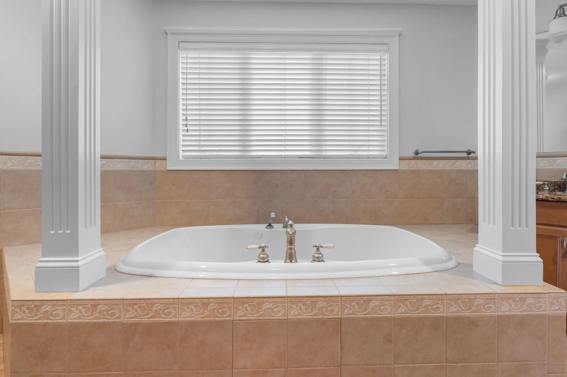 17 Welch Road Londonderry NH 03053