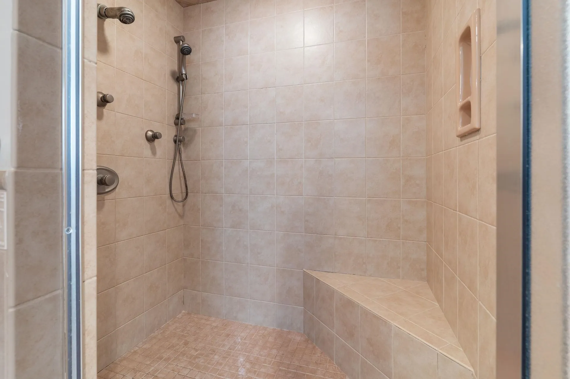 17 Welch Road Londonderry NH 03053