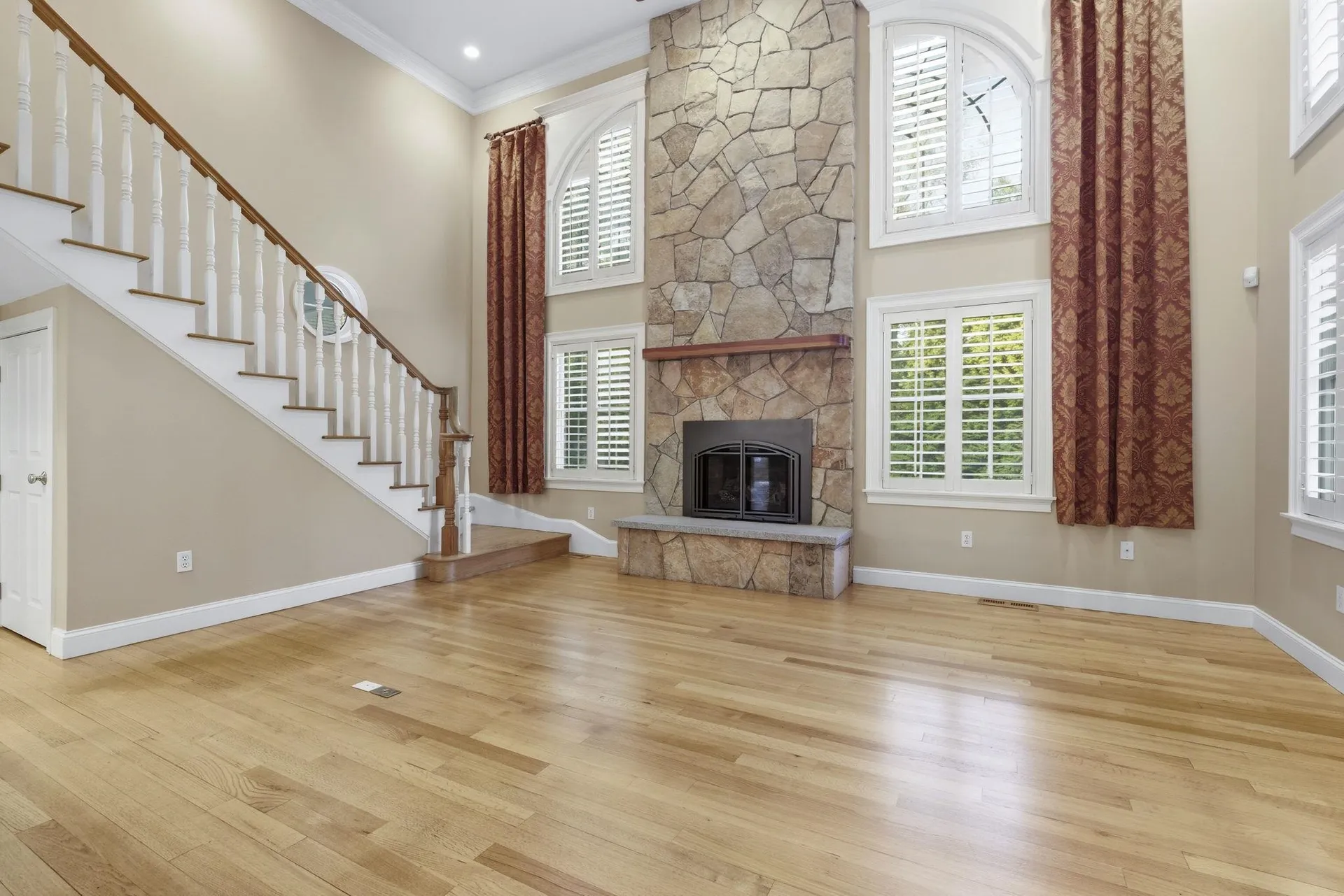 17 Welch Road Londonderry NH 03053