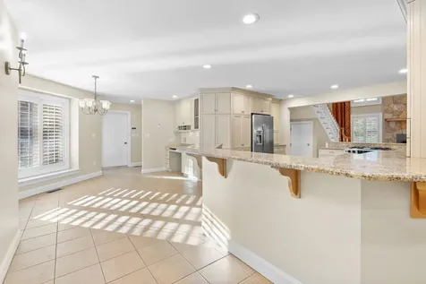 17 Welch Road Londonderry NH 03053