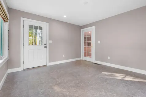 17 Welch Road Londonderry NH 03053