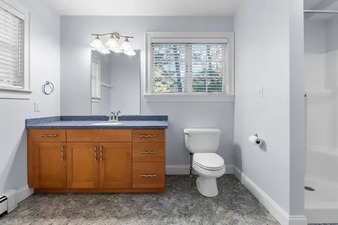 17 Welch Road Londonderry NH 03053