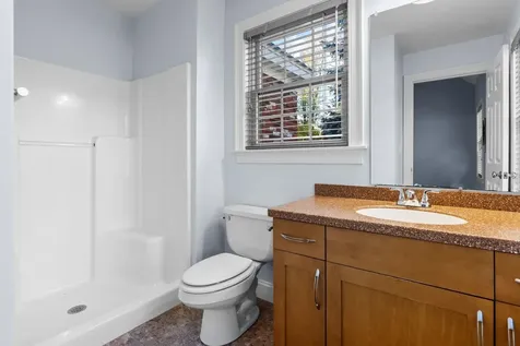 17 Welch Road Londonderry NH 03053