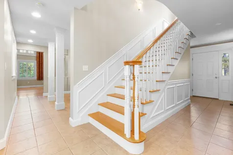 17 Welch Road Londonderry NH 03053