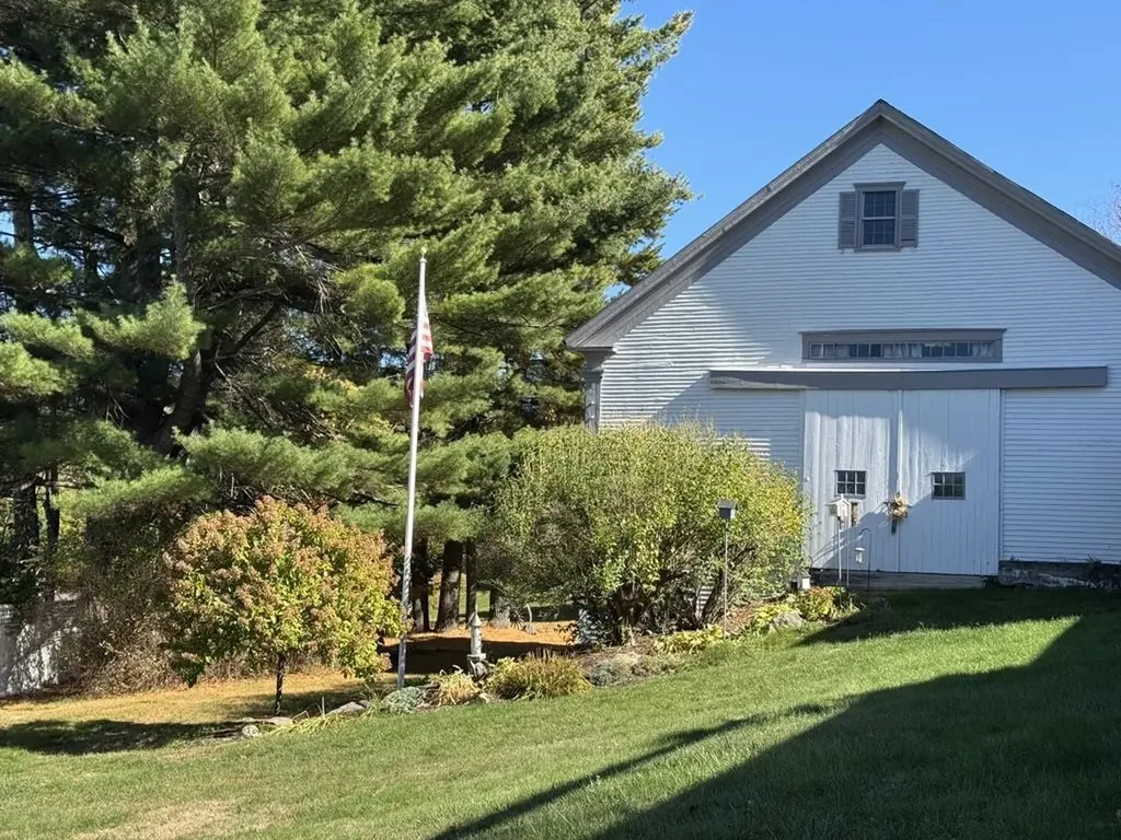 14 Curtis Road Gilford NH 03249