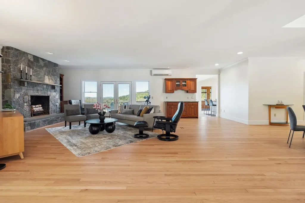 31 Eagle Ridge Drive Lebanon NH 03766