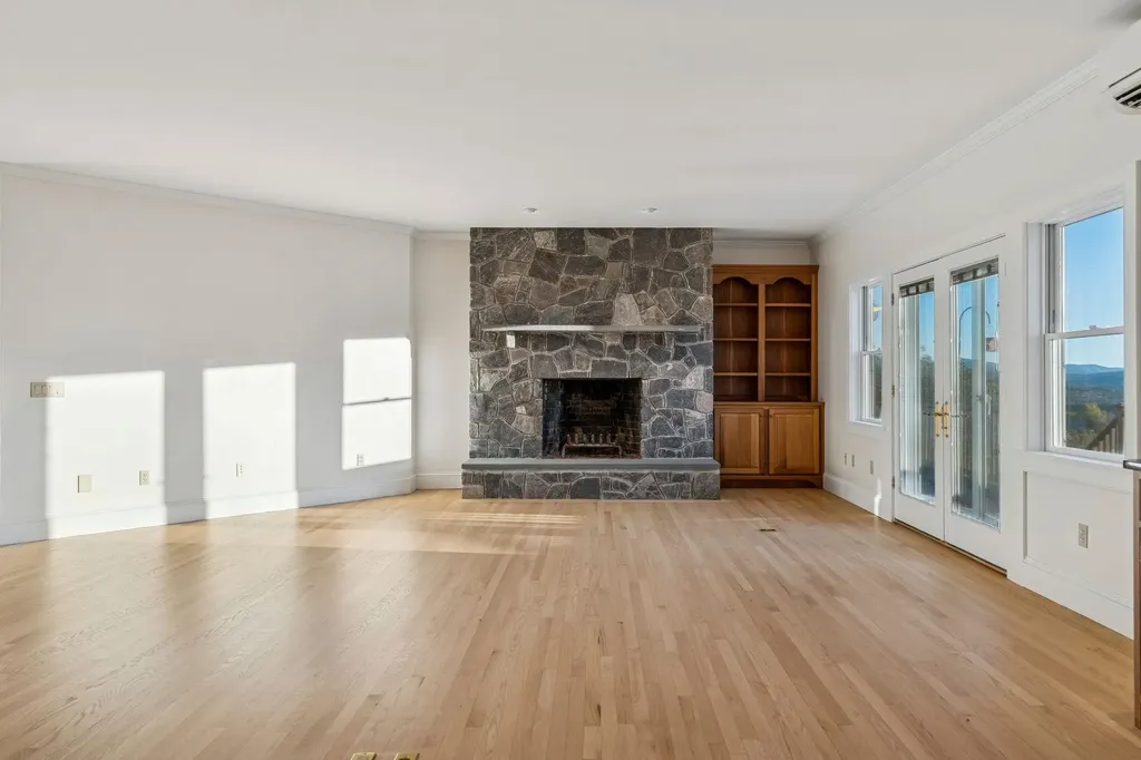 31 Eagle Ridge Drive Lebanon NH 03766