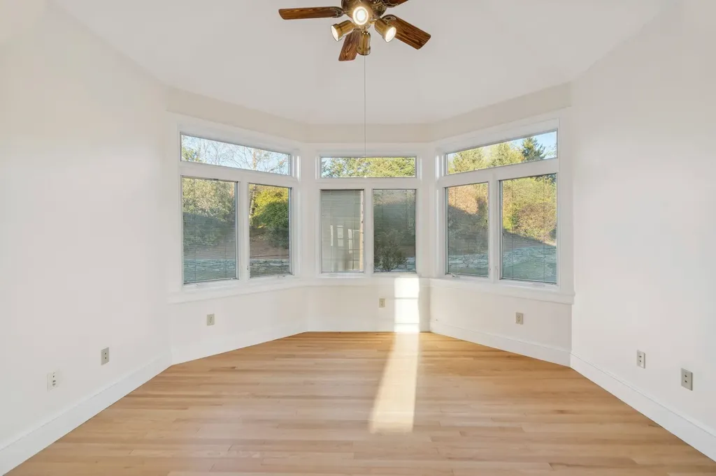 31 Eagle Ridge Drive Lebanon NH 03766