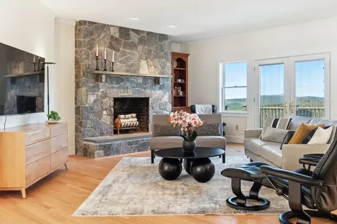 31 Eagle Ridge Drive Lebanon NH 03766