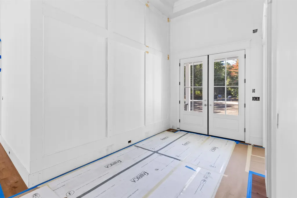 39 Lake Country Road Meredith NH 03253