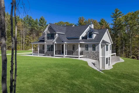 39 Lake Country Road Meredith NH 03253