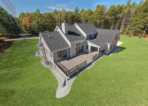 39 Lake Country Road Meredith NH 03253