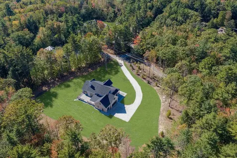 39 Lake Country Road Meredith NH 03253