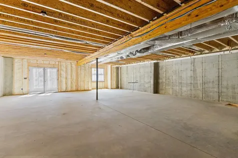 39 Lake Country Road Meredith NH 03253