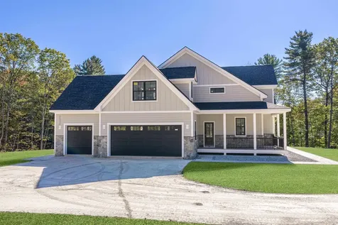 39 Lake Country Road Meredith NH 03253