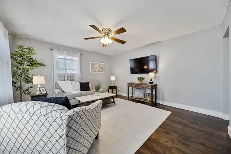 469 Cilley Road Manchester NH 03103