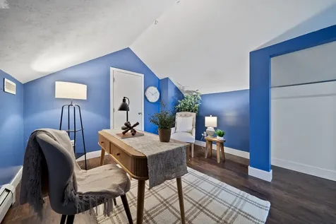 469 Cilley Road Manchester NH 03103