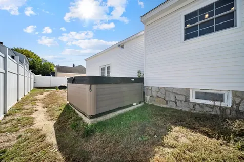 469 Cilley Road Manchester NH 03103