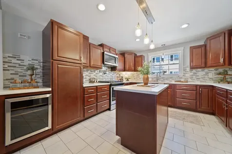 469 Cilley Road Manchester NH 03103