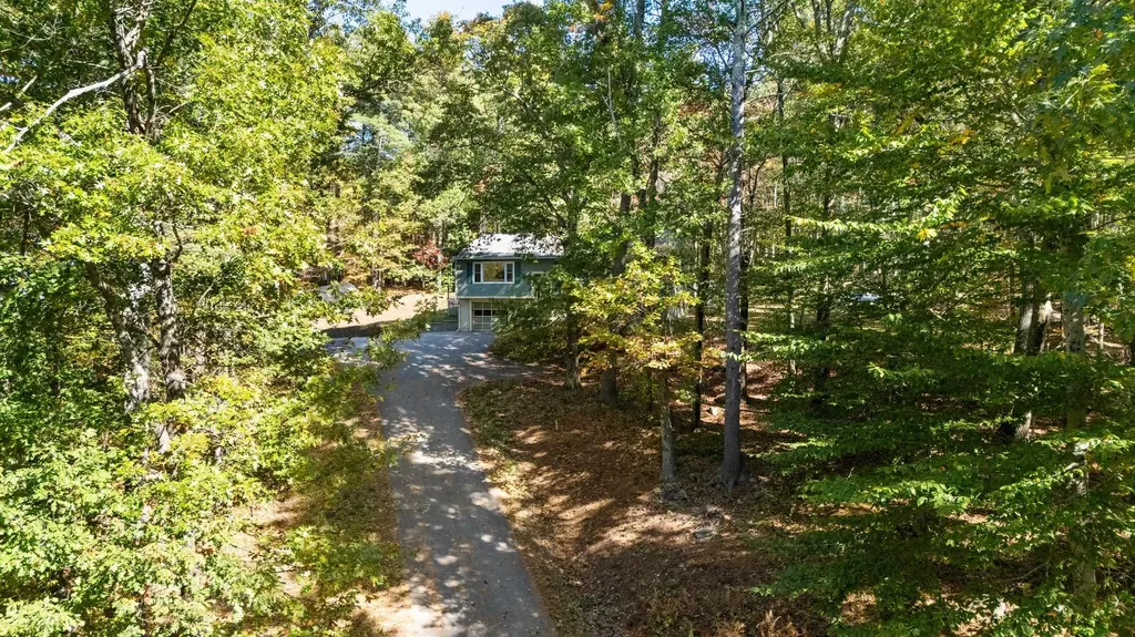 328 E Dunbarton Road Goffstown NH 03045