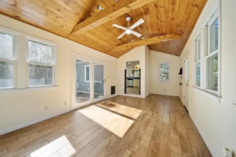 328 E Dunbarton Road Goffstown NH 03045