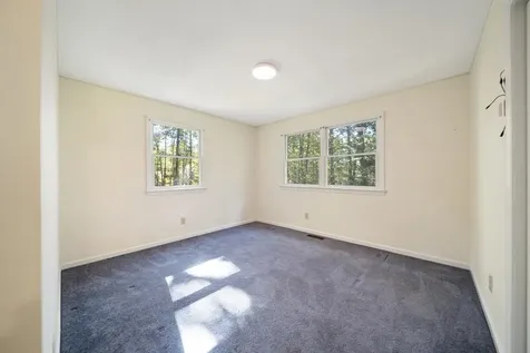 328 E Dunbarton Road Goffstown NH 03045